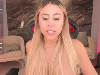 kyliecooper's Live Sex Cam Show