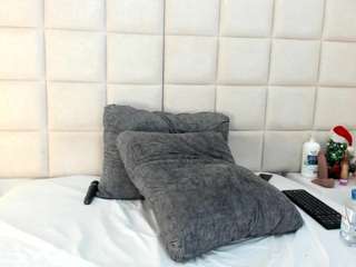 crysttall Live Webcam on CamSoda