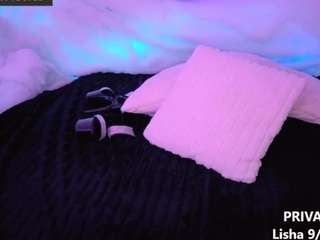 Lishadivine's cam show statistics and live stream