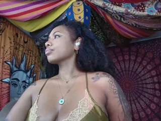 Live webcam model elizagrey on Soda Cams