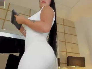 Julieta Wild's Live Sex Cam Show