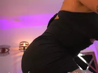 Laauura's Live Sex Cam Show