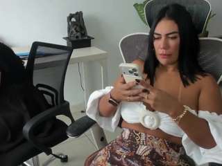 emilybrowm live cam