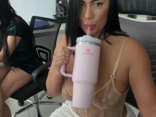 emilybrowm live thumbnail