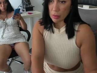 emilybrowm live cam