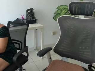 emilybrowm's live room
