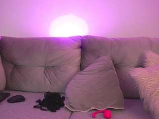 alanajoness's CamSoda show and profile