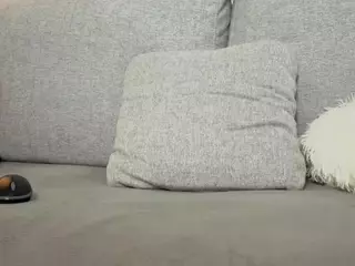 Tizzana's Live Sex Cam Show