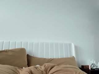 Live webcam model desireecamsoda on Soda Cams