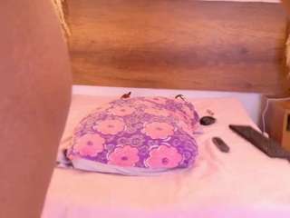 Live webcam model molly-jackson on Soda Cams