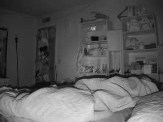 voyeurcam-freakyfeline-01