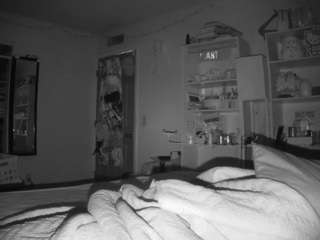 Voyeurcam-freakyfeline-01's cam show statistics and live stream