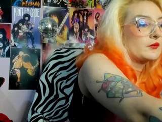 akira-bulma Live Webcam on CamSoda