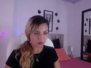 laura-santos's Live Sex Cam Show