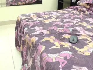 mila-cris's Live Sex Cam Show