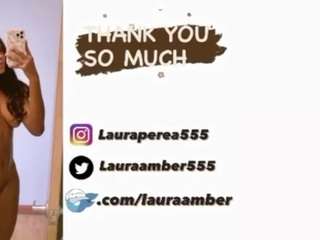 Este modelo está en vivo ahora. amberhearrd