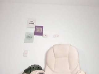 LAURA AMBER live cam preview