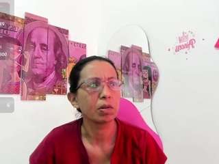 liviacoxx Live Webcam on CamSoda