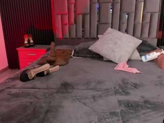 Live webcam model atinxnaugthy on Soda Cams