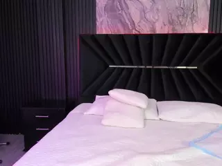 ATINXNAUGTHY's Live Sex Cam Show