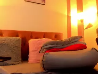 lupitalovee's Live Sex Cam Show