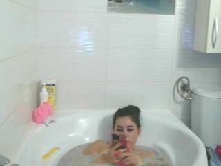 prettyjulliette's CamSoda show and profile