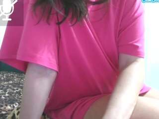 prettyjulliette's CamSoda show and profile