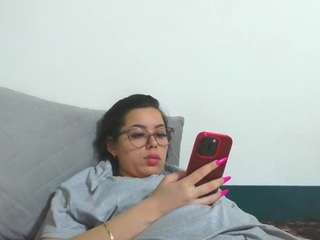 prettyjulliette live cam profile