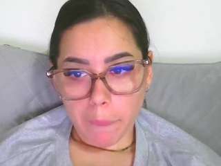 prettyjulliette live cam profile