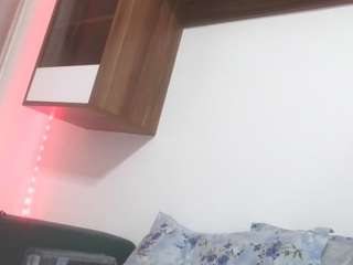prettyjulliette's live room