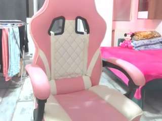 prettyjulliette live cam preview