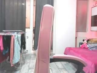 prettyjulliette live cam preview