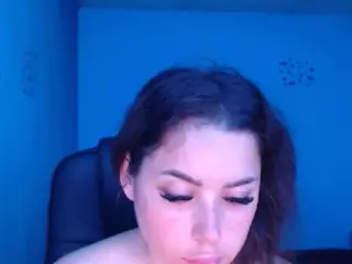 prettyjulliette's Live Sex Cam Show