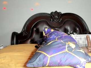 bigbootysarenalove webcam