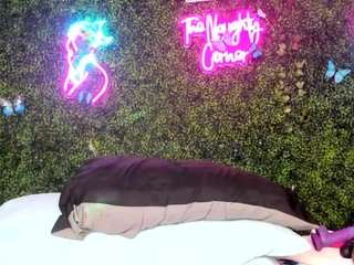 bigbootysarenalo... Live Webcam on CamSoda