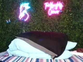 bigbootysarenalo... Live Webcam on CamSoda