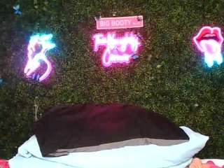 bigbootysarenalove webcam