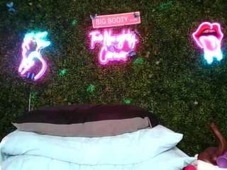 bigbootysarenalove webcam