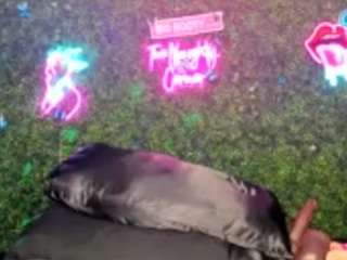 bigbootysarenalove webcam