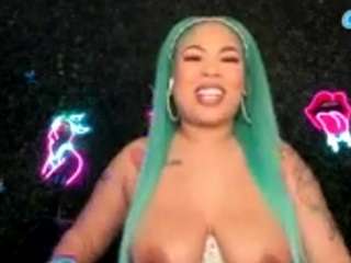 bigbootysarenalove webcam