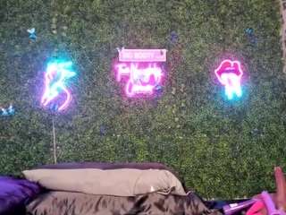 bigbootysarenalove webcam