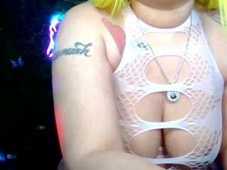 bigbootysarenalove live cam profile