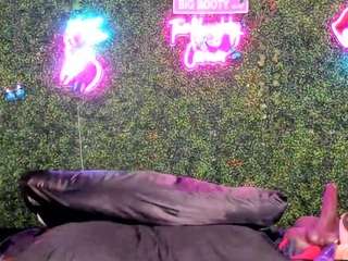 bigbootysarenalove webcam