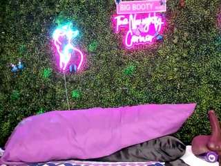 bigbootysarenalove webcam