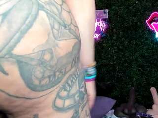 bigbootysarenalove webcam