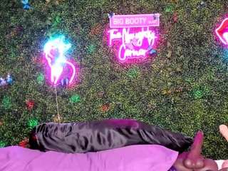 bigbootysarenalove webcam