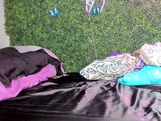 bigbootysarenalove webcam