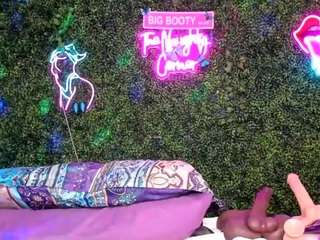 bigbootysarenalove webcam