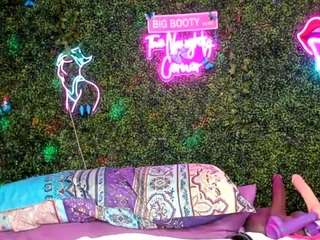 bigbootysarenalove webcam