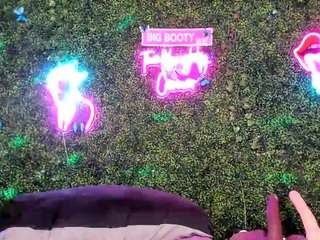bigbootysarenalove webcam